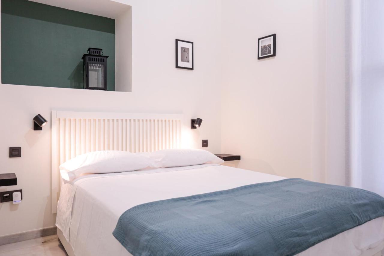 Monkeys Apartments Cervantes Sevilla Bagian luar foto
