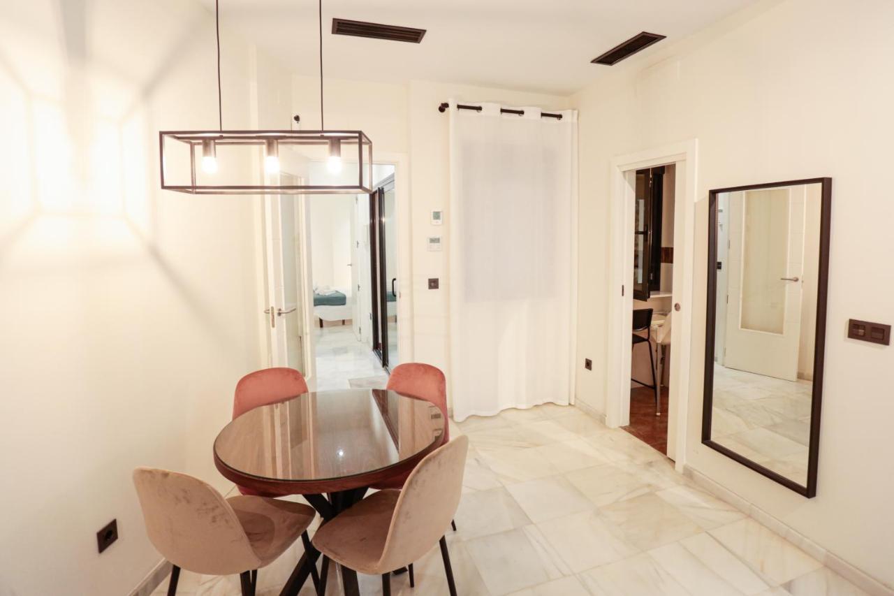 Monkeys Apartments Cervantes Sevilla Bagian luar foto