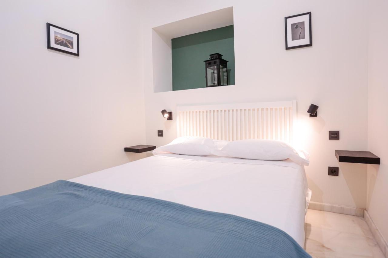 Monkeys Apartments Cervantes Sevilla Bagian luar foto