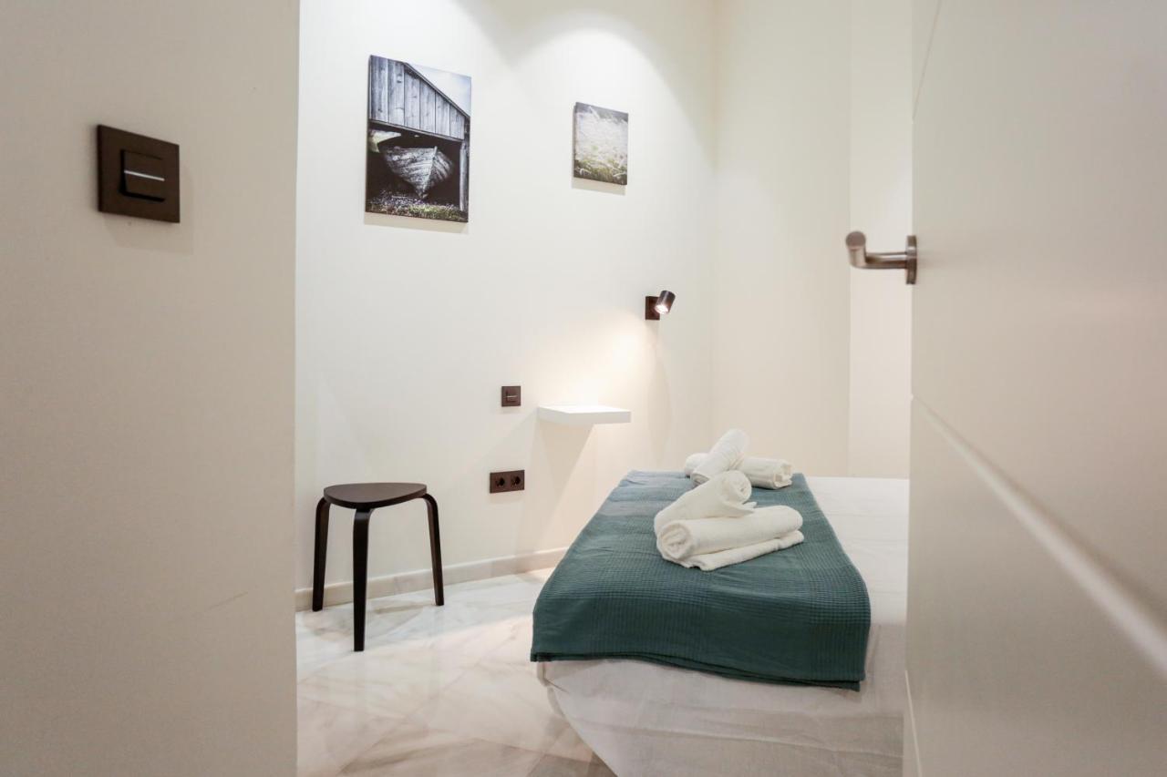 Monkeys Apartments Cervantes Sevilla Bagian luar foto