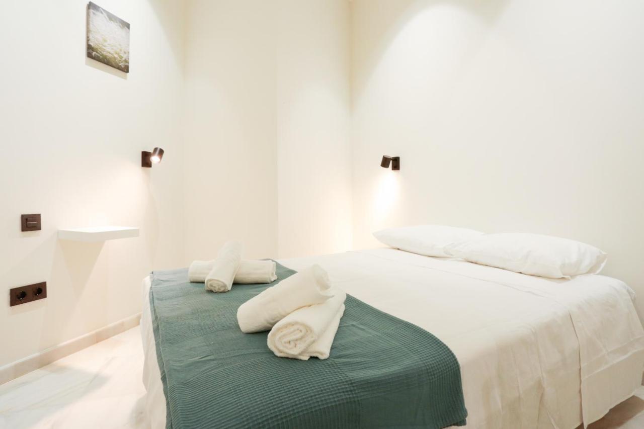 Monkeys Apartments Cervantes Sevilla Bagian luar foto