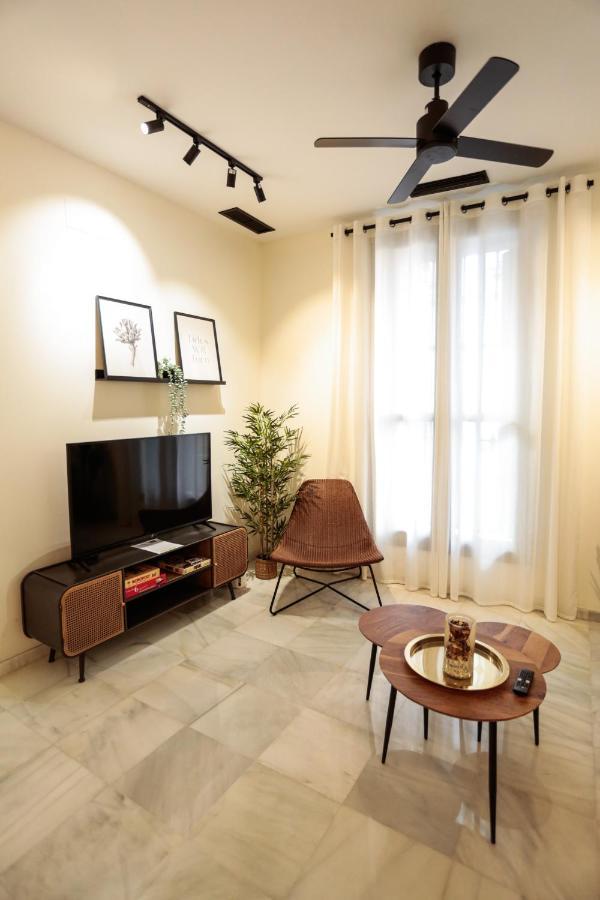 Monkeys Apartments Cervantes Sevilla Bagian luar foto
