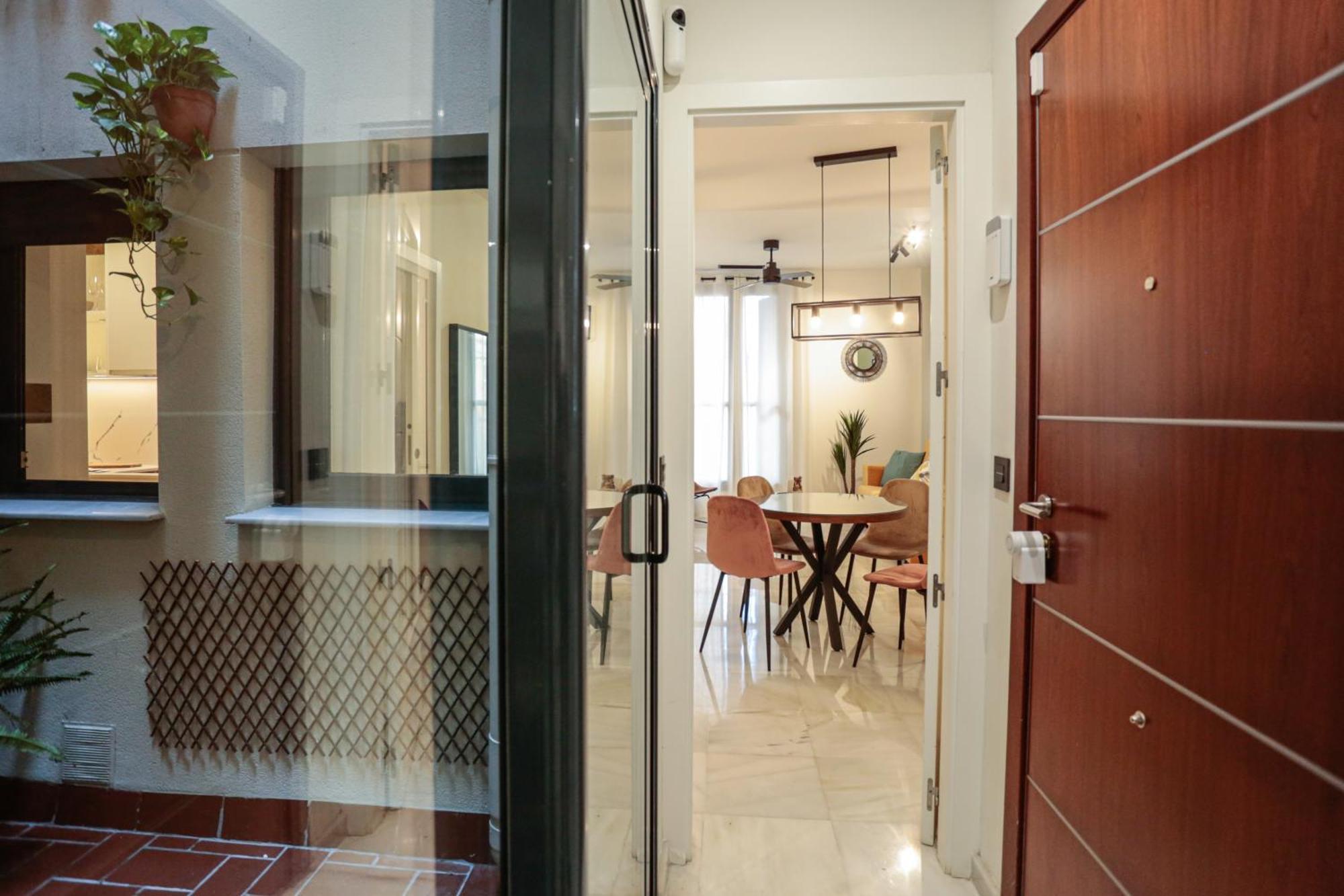Monkeys Apartments Cervantes Sevilla Bagian luar foto