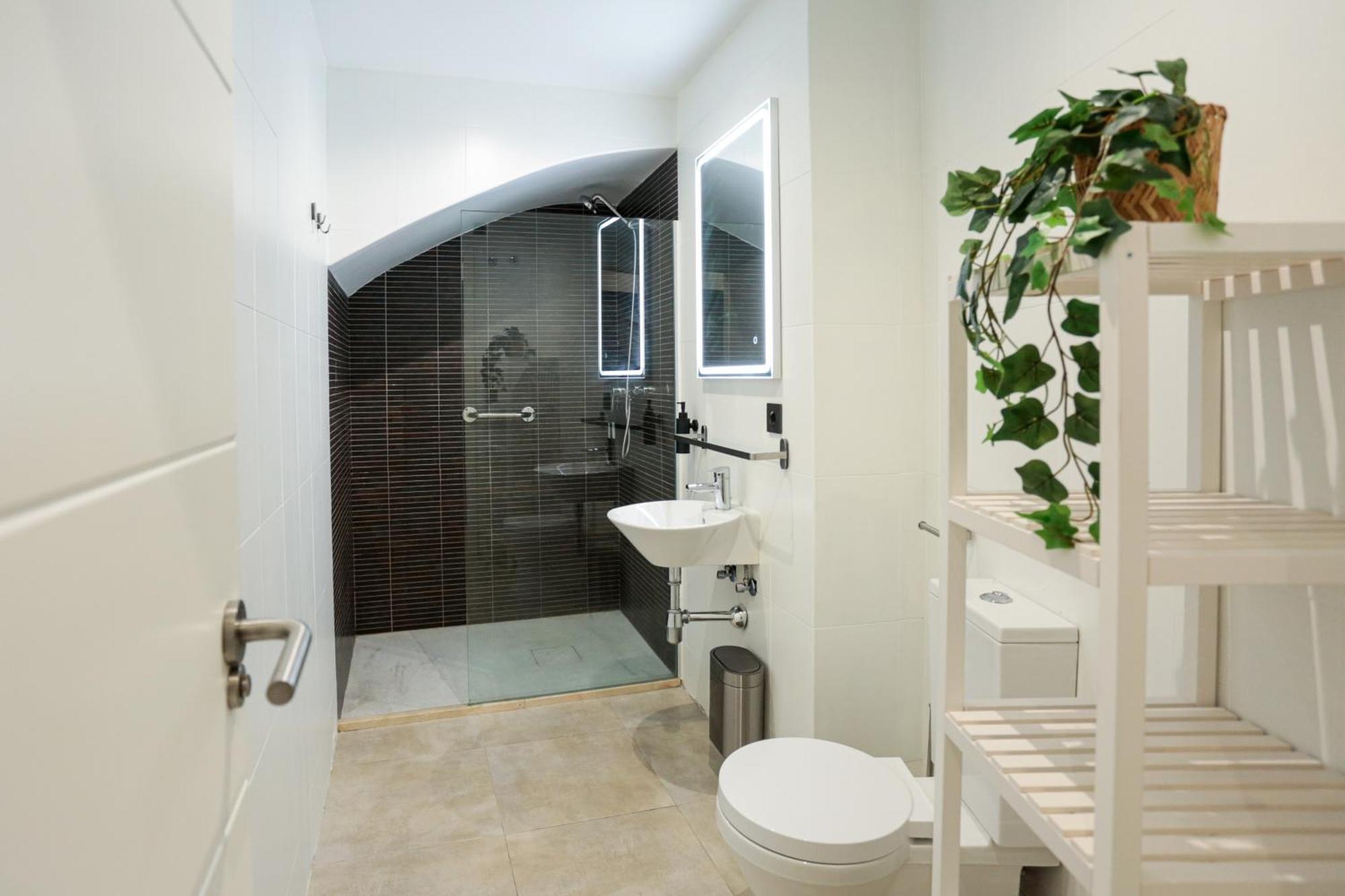 Monkeys Apartments Cervantes Sevilla Bagian luar foto